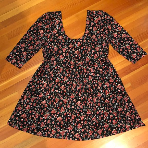 Forever 21 Dresses & Skirts - Forever 21 plus size black size ditsy floral dress 2X EUC